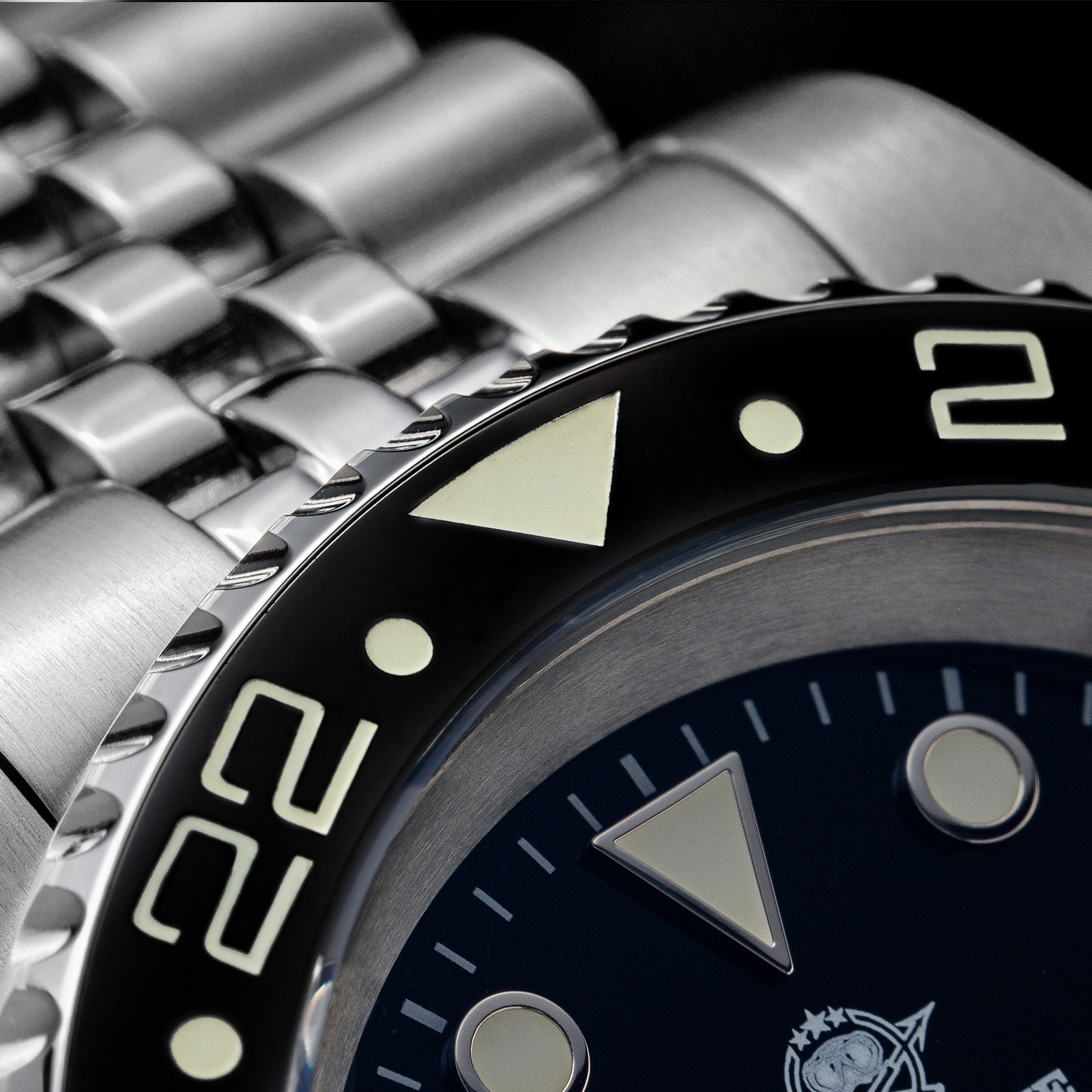 ADDIESDIVE AD2050 Luxury GMT W - Intervalometer Timer review and price
